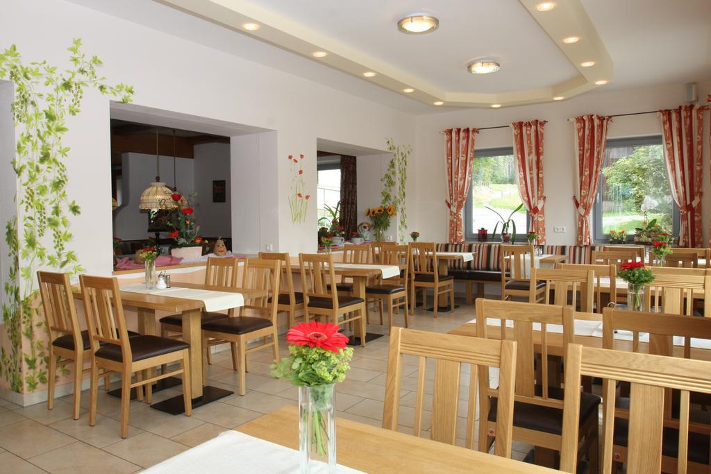雷纳酒店 圣恩吉玛 外观 照片